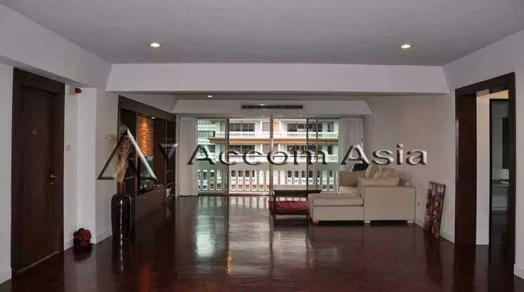 Pet friendly |  3 Bedrooms  Apartment For Rent in Sukhumvit, Bangkok  near BTS Asok - MRT Sukhumvit (13001315)