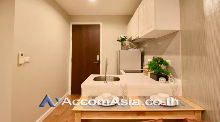  1 Bedroom  Condominium For Rent & Sale in Sukhumvit, Bangkok  near BTS Phrom Phong (13001375)