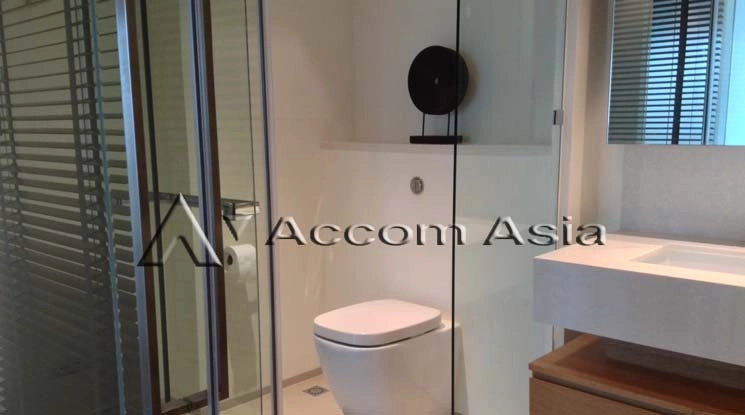  3 Bedrooms  Condominium For Rent in Charoennakorn, Bangkok  near BTS Krung Thon Buri (13001376)