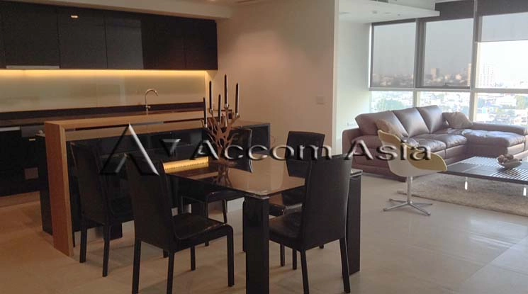  3 Bedrooms  Condominium For Rent in Charoennakorn, Bangkok  near BTS Krung Thon Buri (13001376)