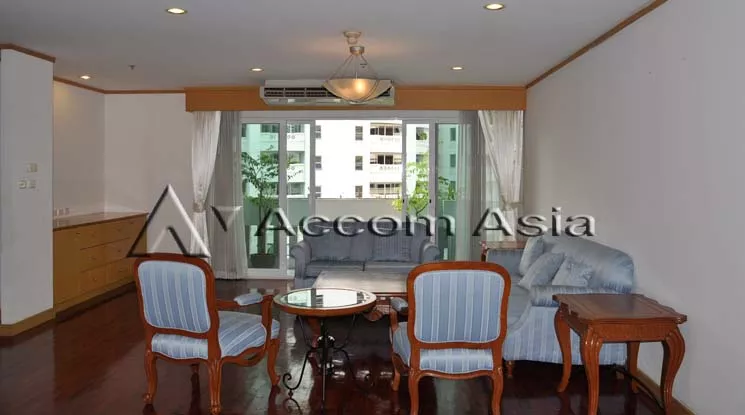  3 Bedrooms  Apartment For Rent in Sukhumvit, Bangkok  near BTS Asok - MRT Sukhumvit (13001378)