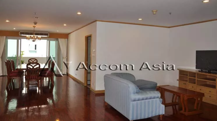  3 Bedrooms  Apartment For Rent in Sukhumvit, Bangkok  near BTS Asok - MRT Sukhumvit (13001378)