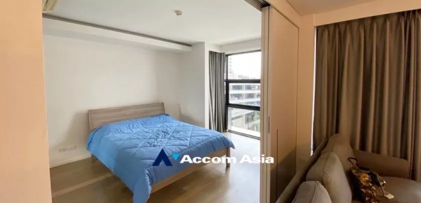  1 Bedroom  Condominium For Rent in Sukhumvit, Bangkok  near BTS Ekkamai (13001381)