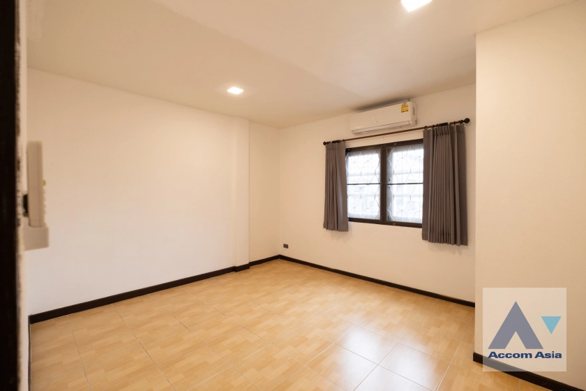 22  5 br Townhouse For Rent in Sukhumvit ,Bangkok BTS Thong Lo at Thonglo Classic Home 13001499