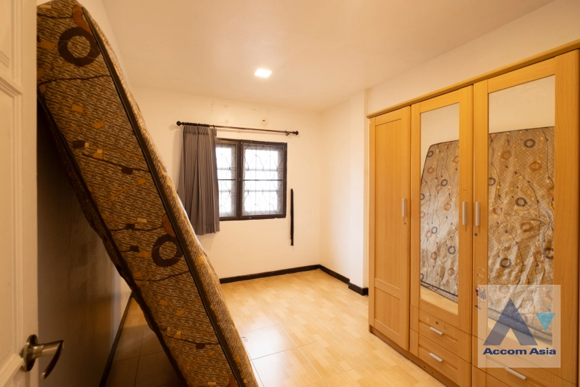 21  5 br Townhouse For Rent in Sukhumvit ,Bangkok BTS Thong Lo at Thonglo Classic Home 13001499