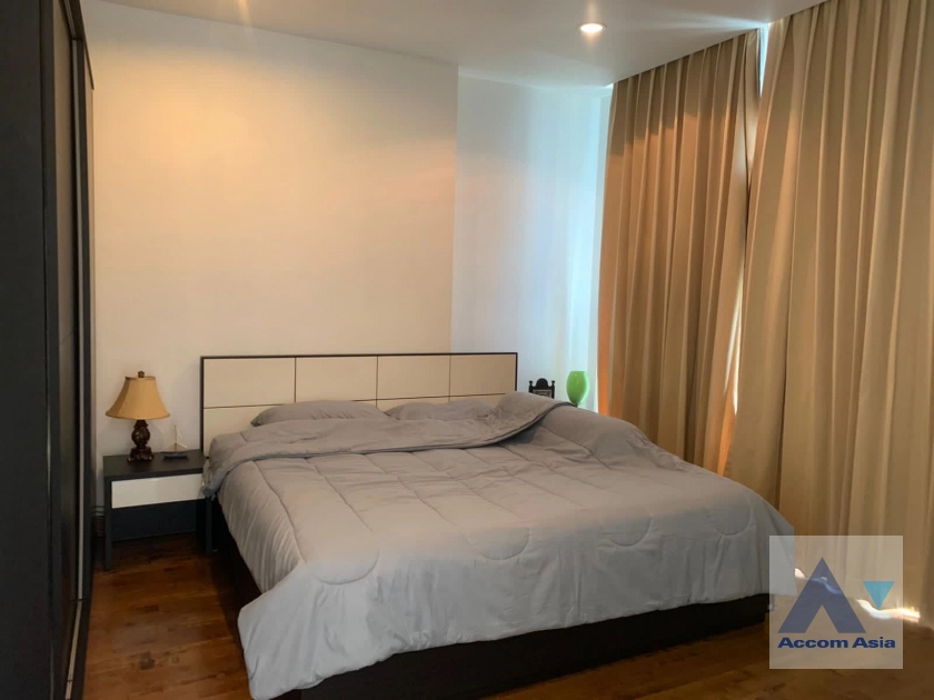  2 Bedrooms  Condominium For Rent & Sale in Sukhumvit, Bangkok  near BTS Asok - MRT Sukhumvit (13001590)