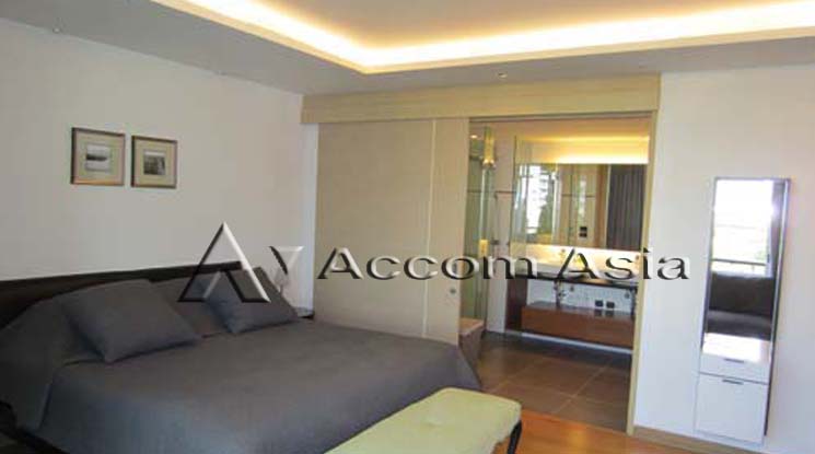  2 Bedrooms  Condominium For Rent in Phaholyothin, Bangkok  near BTS Ari (13001610)