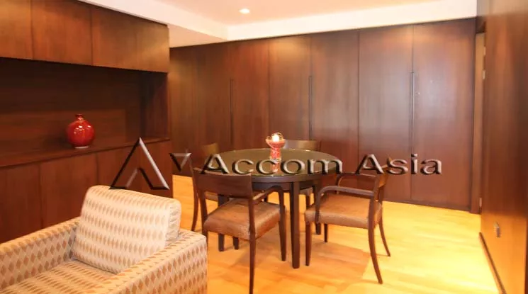  2 Bedrooms  Condominium For Rent in Sukhumvit, Bangkok  near BTS Phrom Phong (20896)