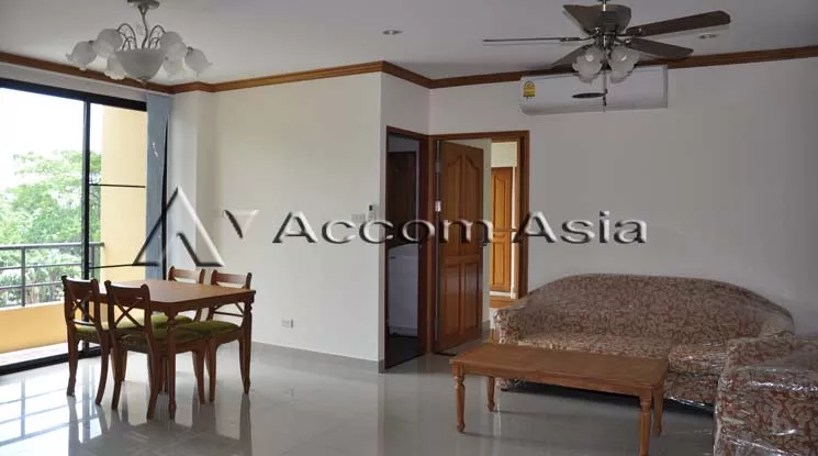  3 Bedrooms  Apartment For Rent in Sukhumvit, Bangkok  near BTS Phrom Phong (13001632)