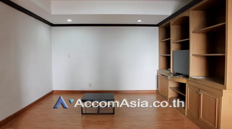  2 Bedrooms  Condominium For Rent in Sukhumvit, Bangkok  near BTS Phrom Phong (13001641)