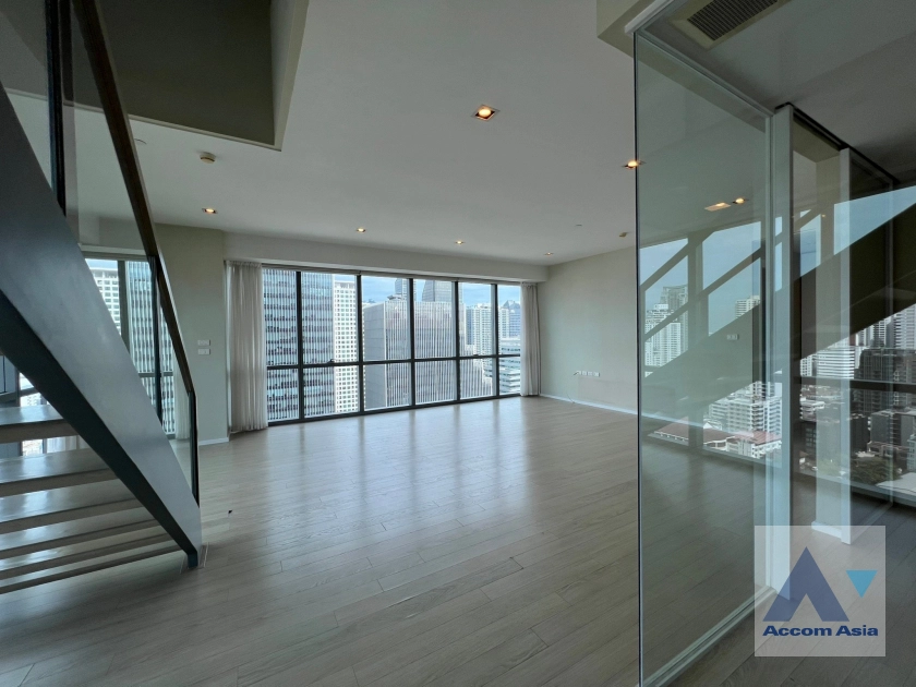 Duplex Condo |  2 Bedrooms  Condominium For Rent in Sukhumvit, Bangkok  near BTS Asok (13001650)