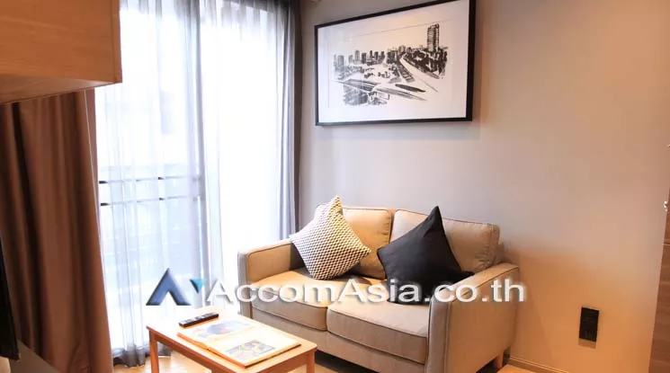  2 Bedrooms  Apartment For Rent in Sukhumvit, Bangkok  near BTS Thong Lo (10223)