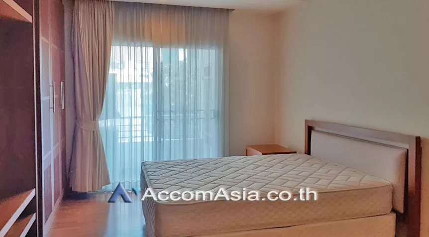  1  3 br Apartment For Rent in Sathorn ,Bangkok BTS Chong Nonsi at Quality Of Living 13001663