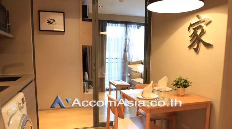  2 Bedrooms  Apartment For Rent in Sukhumvit, Bangkok  near BTS Thong Lo (10224)