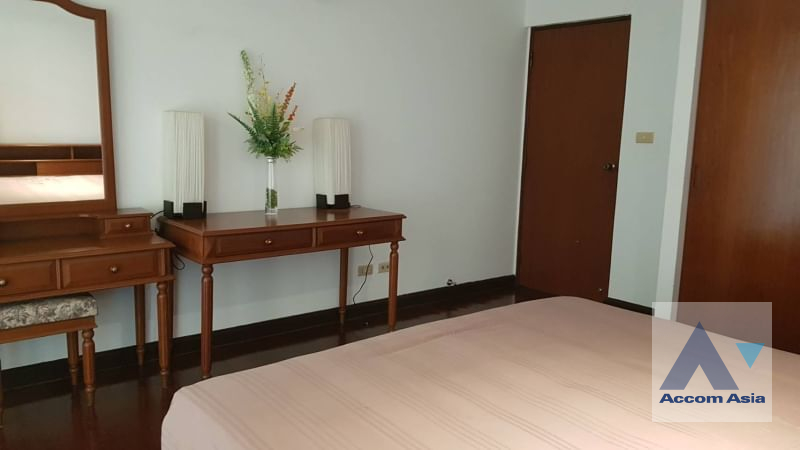 6  1 br Condominium For Rent in Silom ,Bangkok BTS Chong Nonsi at Pearl Garden 13001680