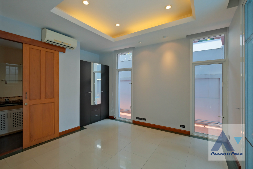 13  5 br House For Rent in Sukhumvit ,Bangkok BTS Phrom Phong 13001780