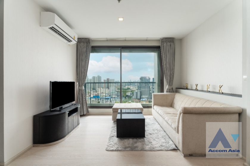 Corner Unit |  2 Bedrooms  Condominium For Rent & Sale in Sukhumvit, Bangkok  near BTS Phra khanong (13001826)