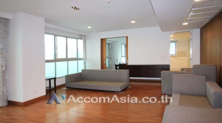 Pet friendly |  4 Bedrooms  Apartment For Rent in Sukhumvit, Bangkok  near BTS Asok - MRT Sukhumvit (13001841)