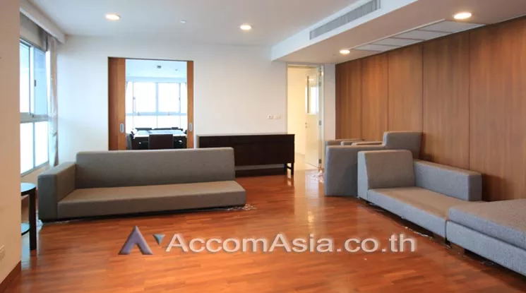 Pet friendly |  4 Bedrooms  Apartment For Rent in Sukhumvit, Bangkok  near BTS Asok - MRT Sukhumvit (13001841)