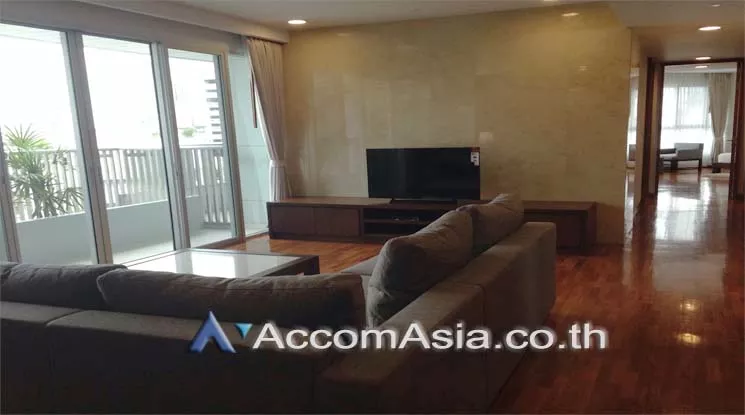 Pet friendly |  3 Bedrooms  Apartment For Rent in Sukhumvit, Bangkok  near BTS Asok - MRT Sukhumvit (13001849)