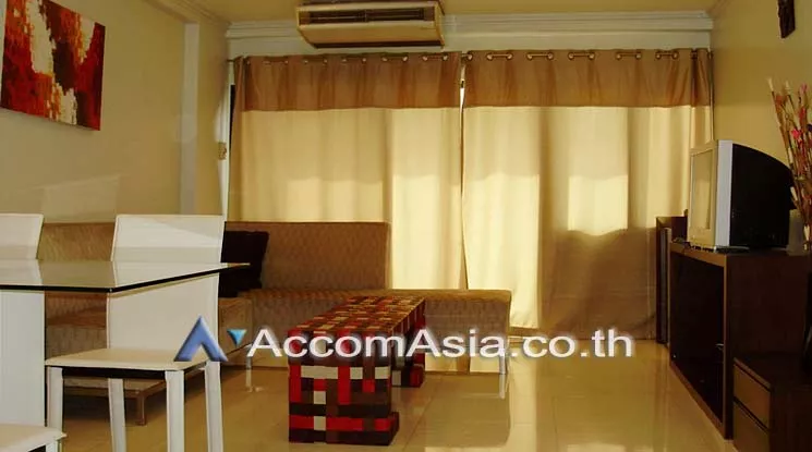  1 Bedroom  Condominium For Rent & Sale in Sukhumvit, Bangkok  near BTS Nana (13001936)