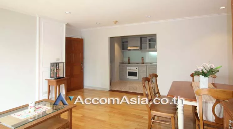  2 Bedrooms  Apartment For Rent in Sukhumvit, Bangkok  near BTS Phrom Phong (13001952)