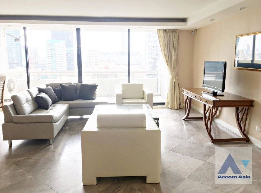  4 Bedrooms  Condominium For Rent in Ploenchit, Bangkok  near BTS Chitlom (13001994)