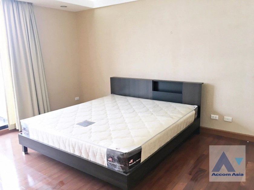 12  4 br Condominium For Rent in Ploenchit ,Bangkok BTS Chitlom at Somkid Gardens 13001994