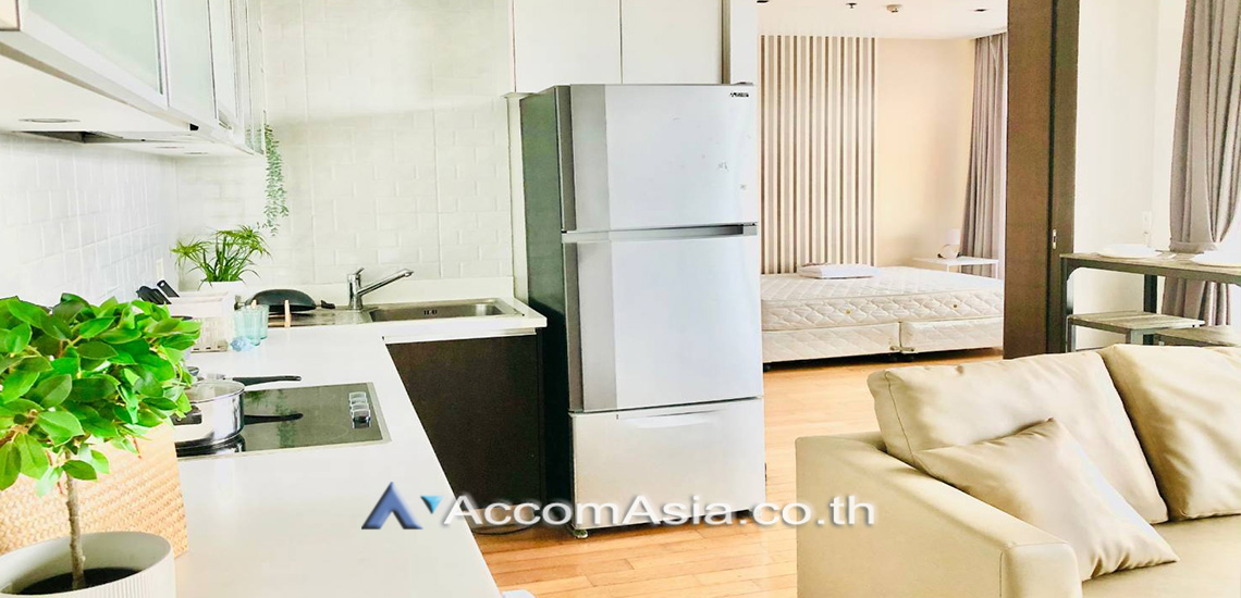  2 Bedrooms  Condominium For Rent & Sale in Charoenkrung, Bangkok  near BRT Thanon Chan (13002014)