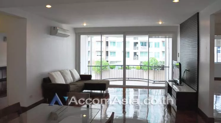  3 Bedrooms  Condominium For Rent in Sukhumvit, Bangkok  near BTS Phrom Phong (13002070)