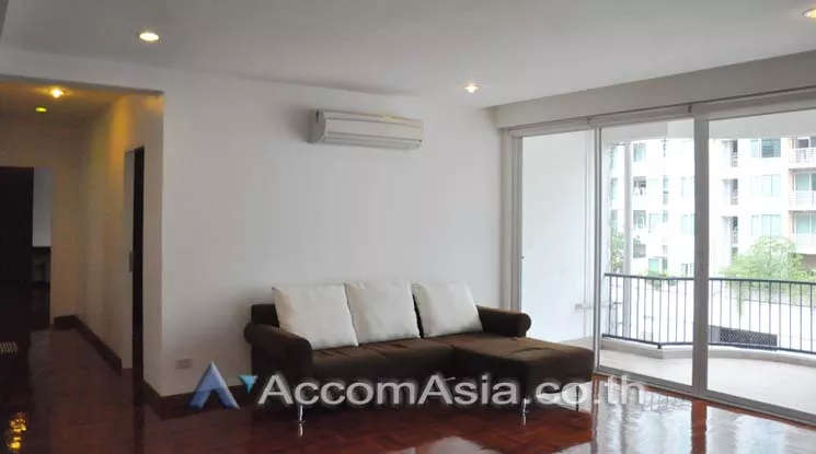  3 Bedrooms  Condominium For Rent in Sukhumvit, Bangkok  near BTS Phrom Phong (13002070)