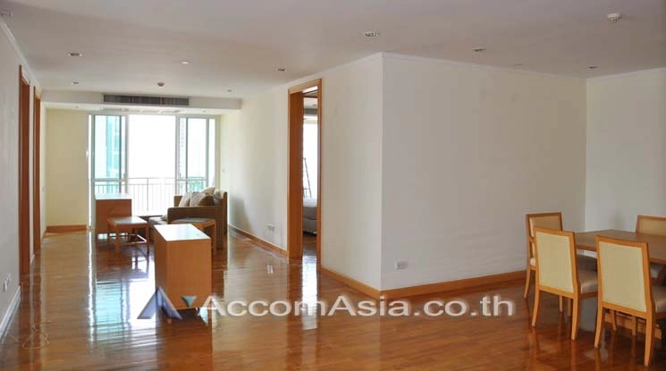 Pet friendly |  3 Bedrooms  Apartment For Rent in Sukhumvit, Bangkok  near BTS Phrom Phong (13002148)