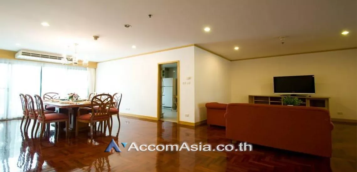 Pet friendly |  3 Bedrooms  Apartment For Rent in Sukhumvit, Bangkok  near BTS Asok - MRT Sukhumvit (13002151)