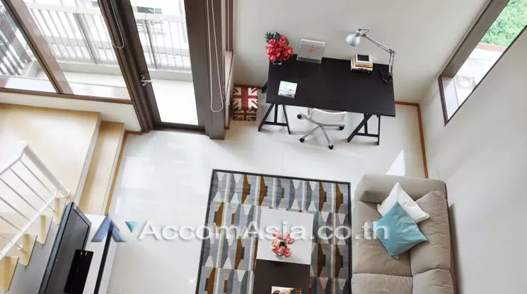  1 Bedroom  Condominium For Rent in Sukhumvit, Bangkok  near BTS Phrom Phong (13002155)