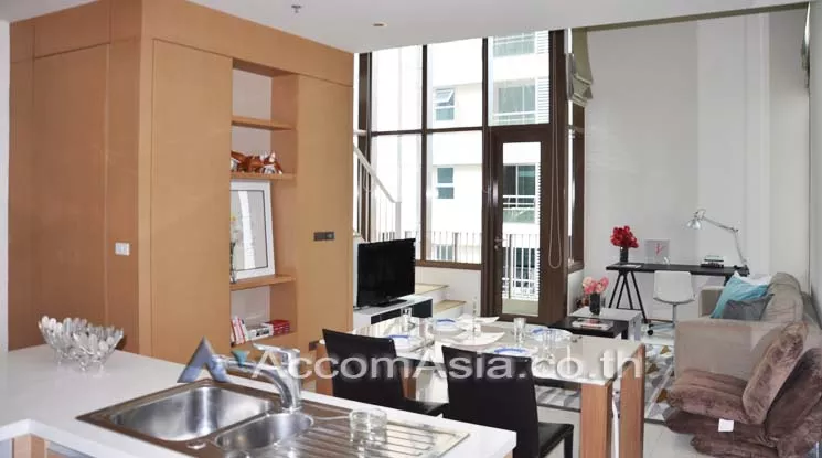  1 Bedroom  Condominium For Rent in Sukhumvit, Bangkok  near BTS Phrom Phong (13002155)