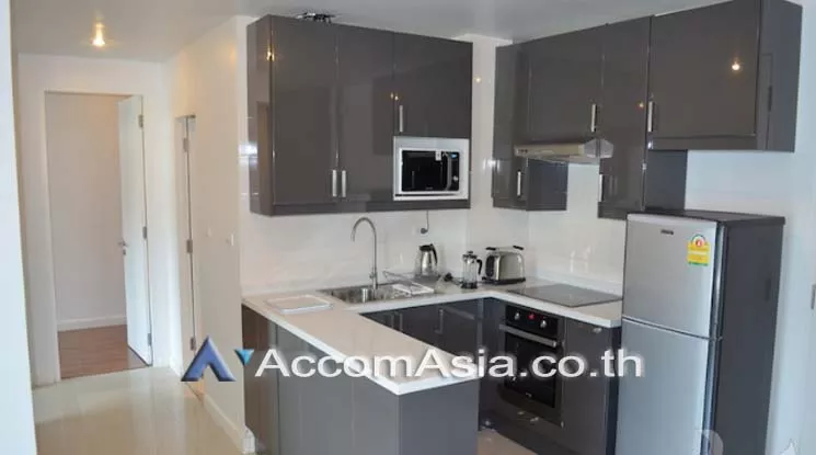  2 Bedrooms  Condominium For Rent in Sukhumvit, Bangkok  near BTS Thong Lo (13002248)