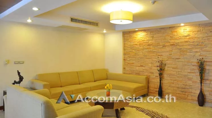 Pet friendly |  3 Bedrooms  Apartment For Rent in Sukhumvit, Bangkok  near BTS  (13002349)