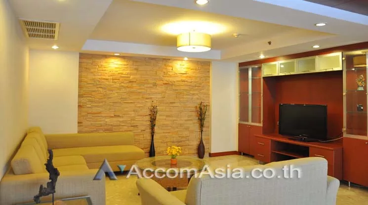 Pet friendly |  3 Bedrooms  Apartment For Rent in Sukhumvit, Bangkok  near BTS  (13002349)