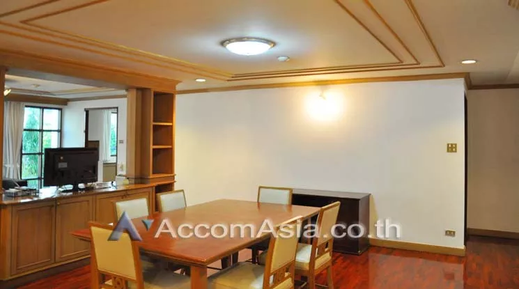 Pet friendly |  3 Bedrooms  Apartment For Rent in Sukhumvit, Bangkok  near BTS Phrom Phong (13002352)