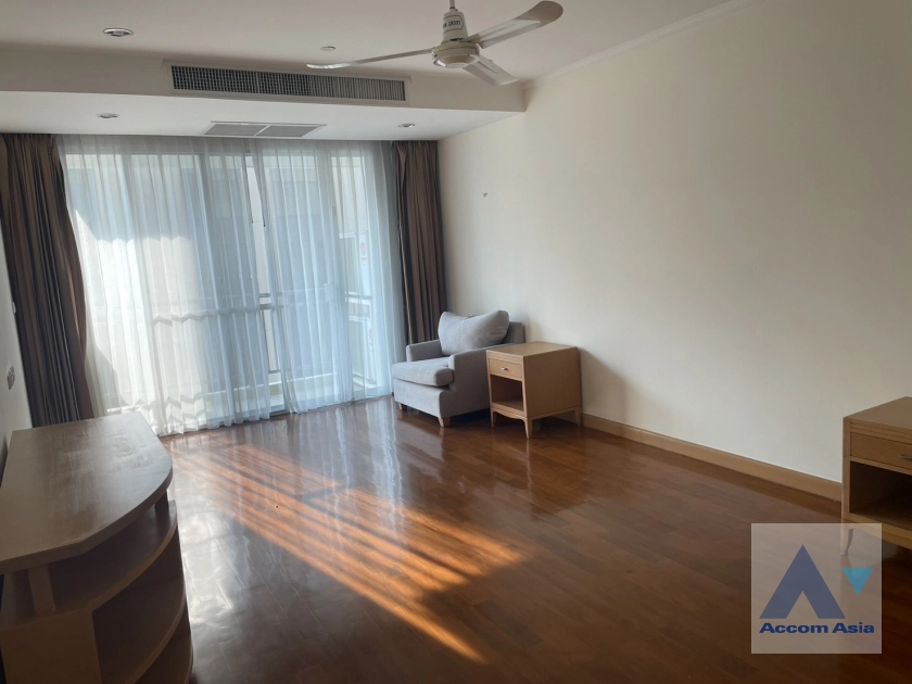 Pet friendly |  3 Bedrooms  Apartment For Rent in Sukhumvit, Bangkok  near BTS Phrom Phong (13002354)