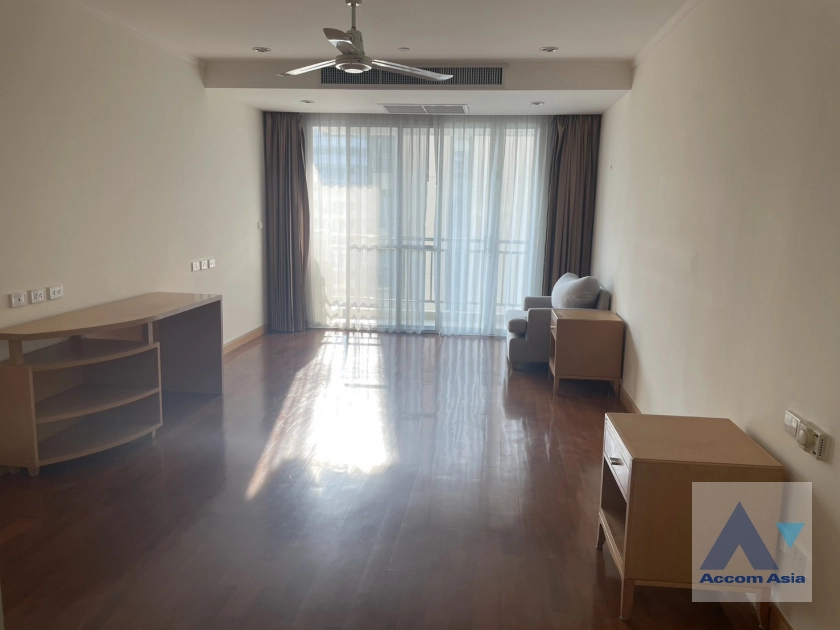 Pet friendly |  3 Bedrooms  Apartment For Rent in Sukhumvit, Bangkok  near BTS Phrom Phong (13002354)