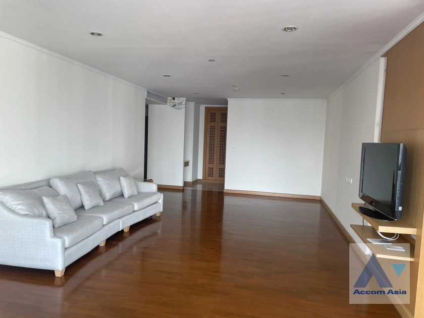 5  3 br Apartment For Rent in Sukhumvit ,Bangkok BTS Phrom Phong at High-quality facility 13002354