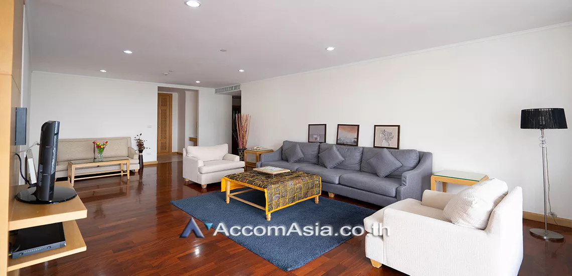 Pet friendly |  3 Bedrooms  Apartment For Rent in Sukhumvit, Bangkok  near BTS Phrom Phong (13002355)