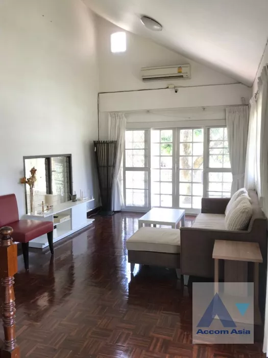  2  3 br House For Rent in Sukhumvit ,Bangkok BTS Thong Lo 90369