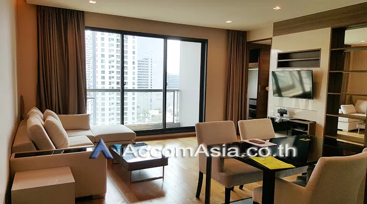  2 Bedrooms  Condominium For Rent in Silom, Bangkok  near BTS Chong Nonsi (13002472)