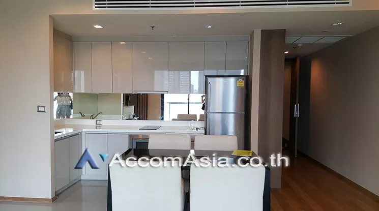  2 Bedrooms  Condominium For Rent in Silom, Bangkok  near BTS Chong Nonsi (13002472)