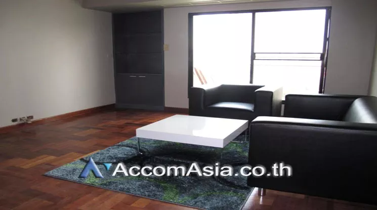  2 Bedrooms  Condominium For Rent in Sukhumvit, Bangkok  near BTS Nana (13002506)