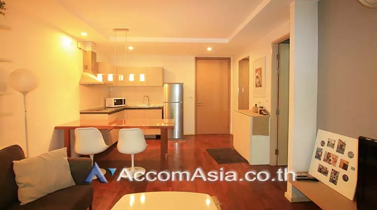  1 Bedroom  Condominium For Rent in Sukhumvit, Bangkok  near BTS Nana (13002519)