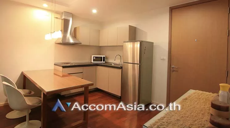  1 Bedroom  Condominium For Rent in Sukhumvit, Bangkok  near BTS Nana (13002519)