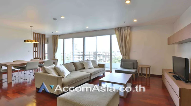  3 Bedrooms  Apartment For Rent in Sukhumvit, Bangkok  near BTS Phrom Phong (13002531)